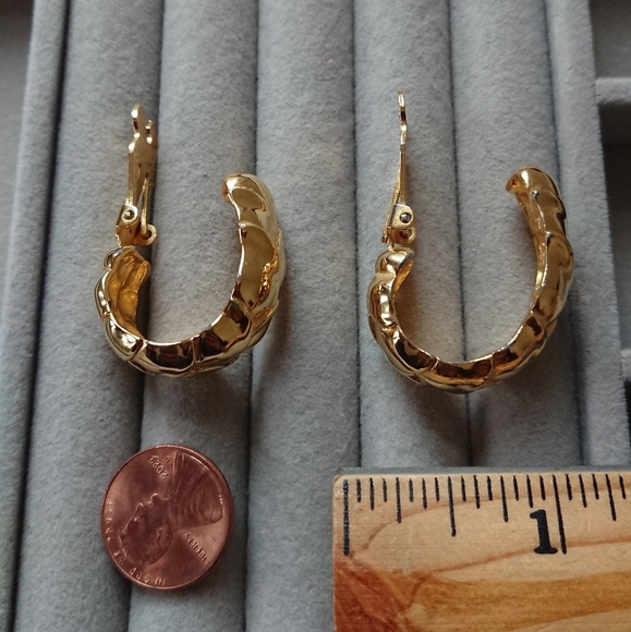 lPaolo Classic Gold Tone CLIP ON Hoop Earrings - Picture 5 of 12